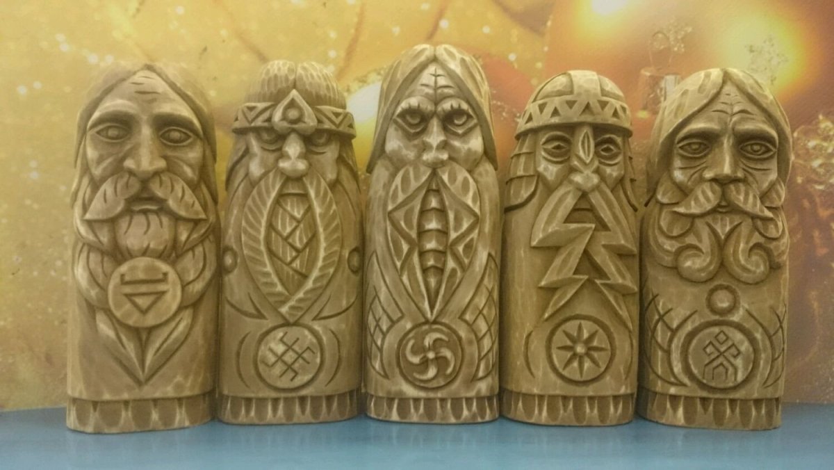 Бог и богиня язычество