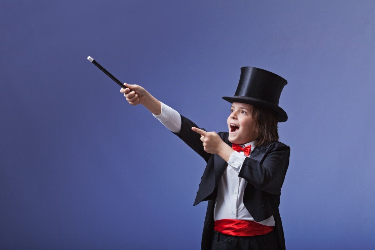 Фокусница в шляпе