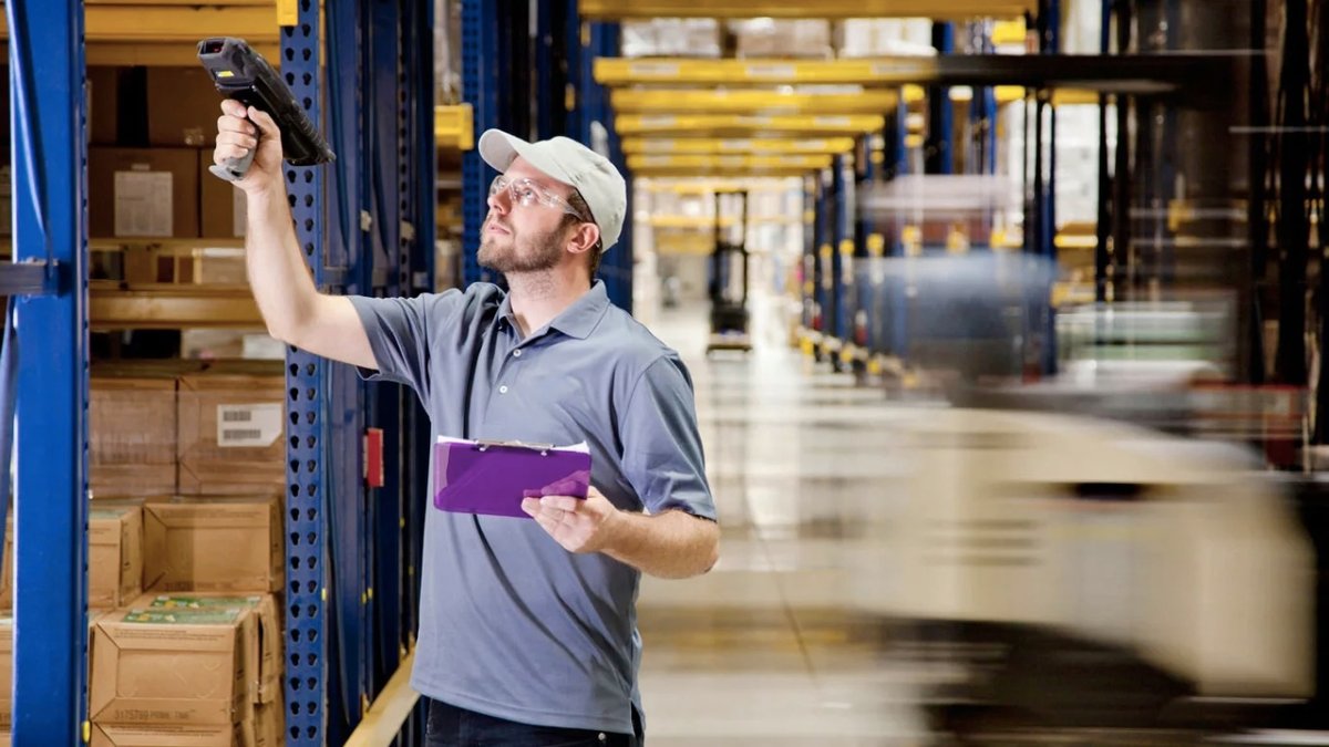 Сборщик на склад