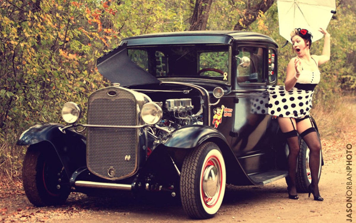 Фотосессия с ретро автомобилем