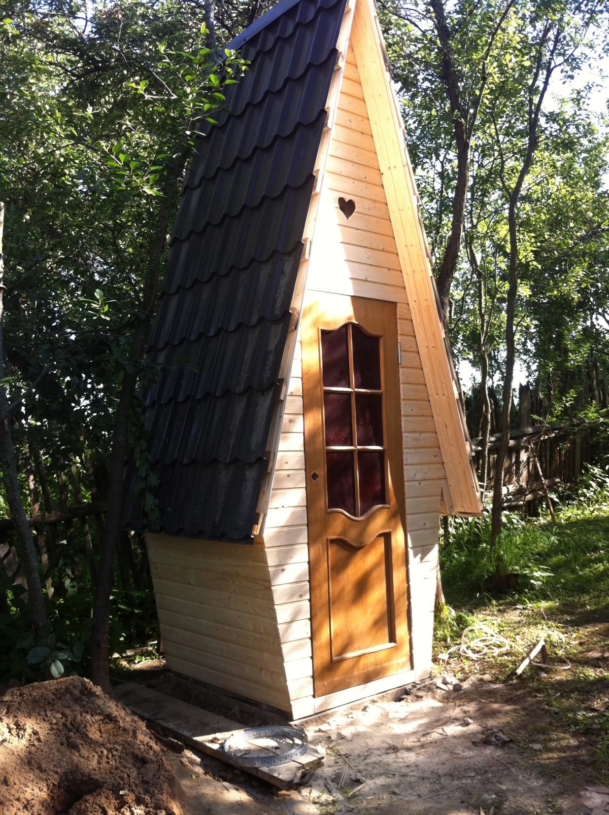 Туалет дачный