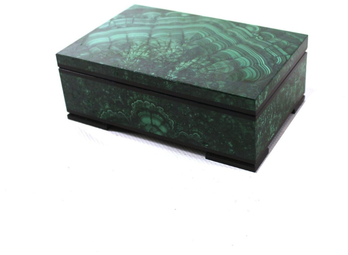 Малахитовая шкатулка хозяйка медной горы