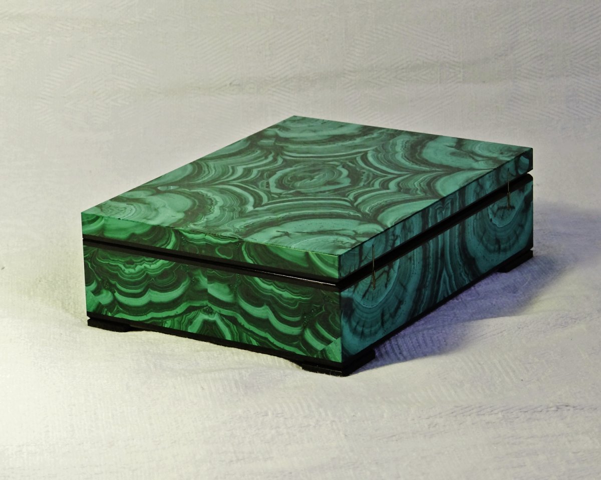 Малахитовая шкатулка Нижний Тагил