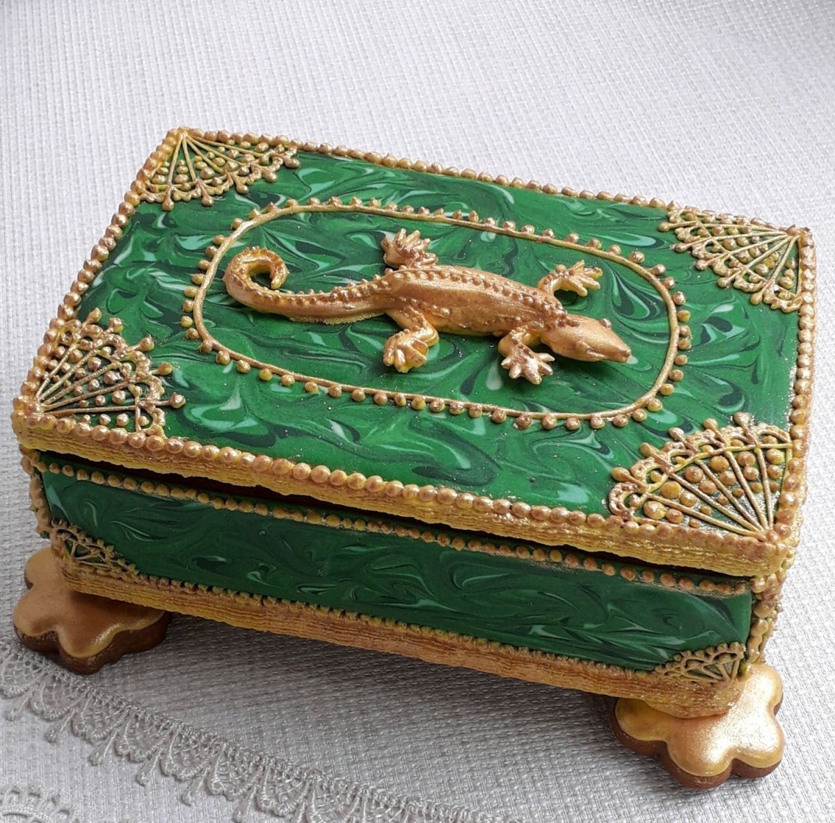 Малахитовая шкатулка Ермаков