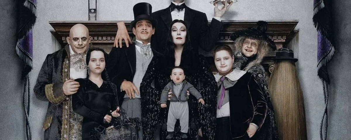 Семейка Аддамс тим Бертон