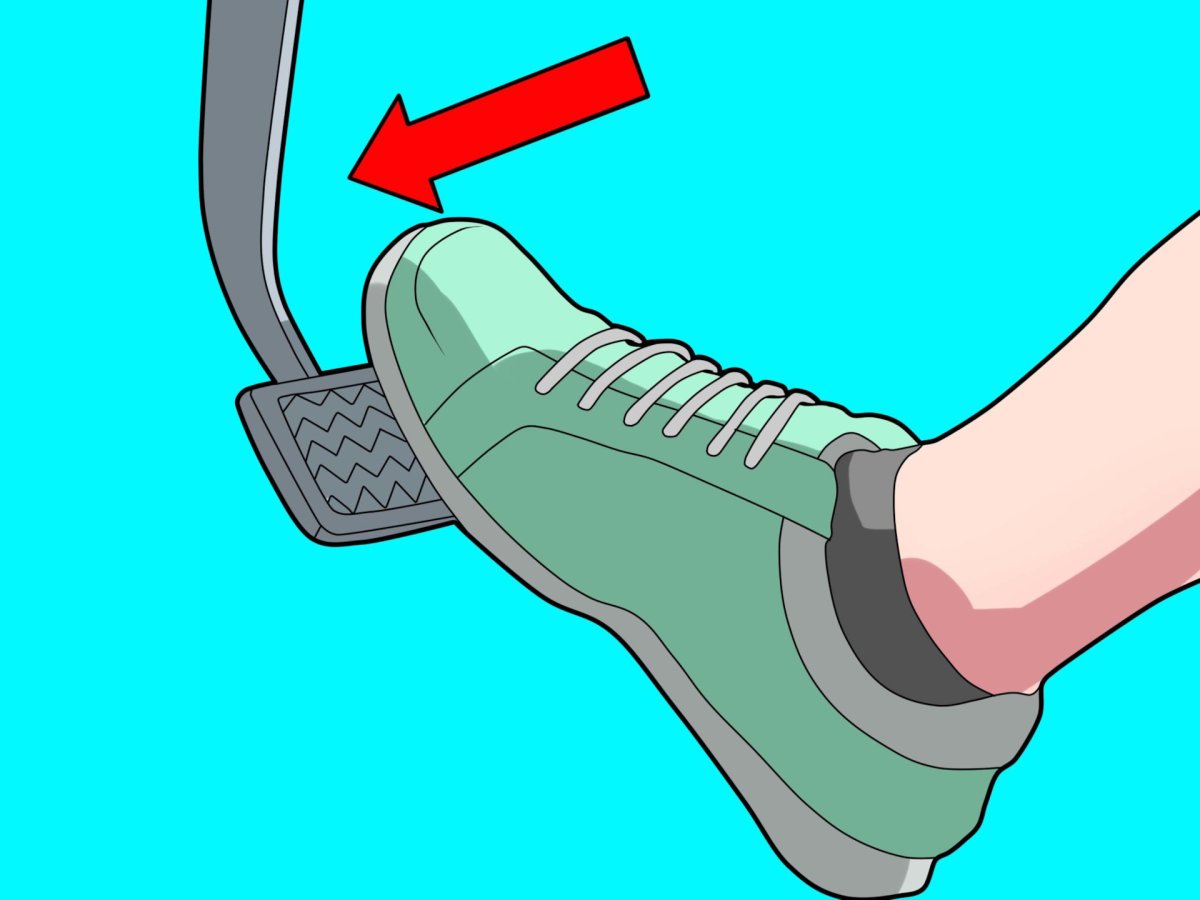 Нажатие на педаль газа