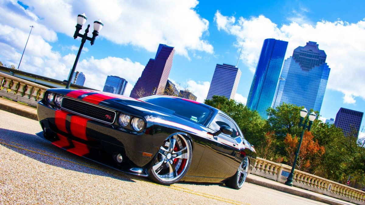 Додж Челленджер 2560 х 1440