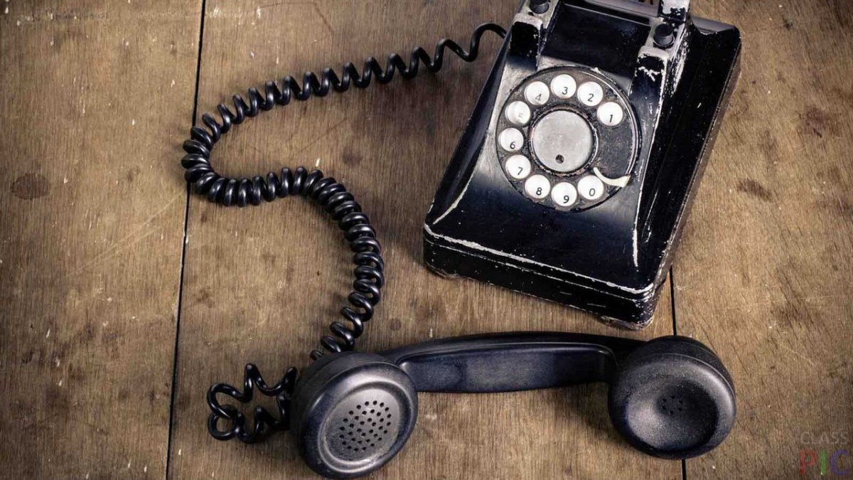 Старая телефонная трубка