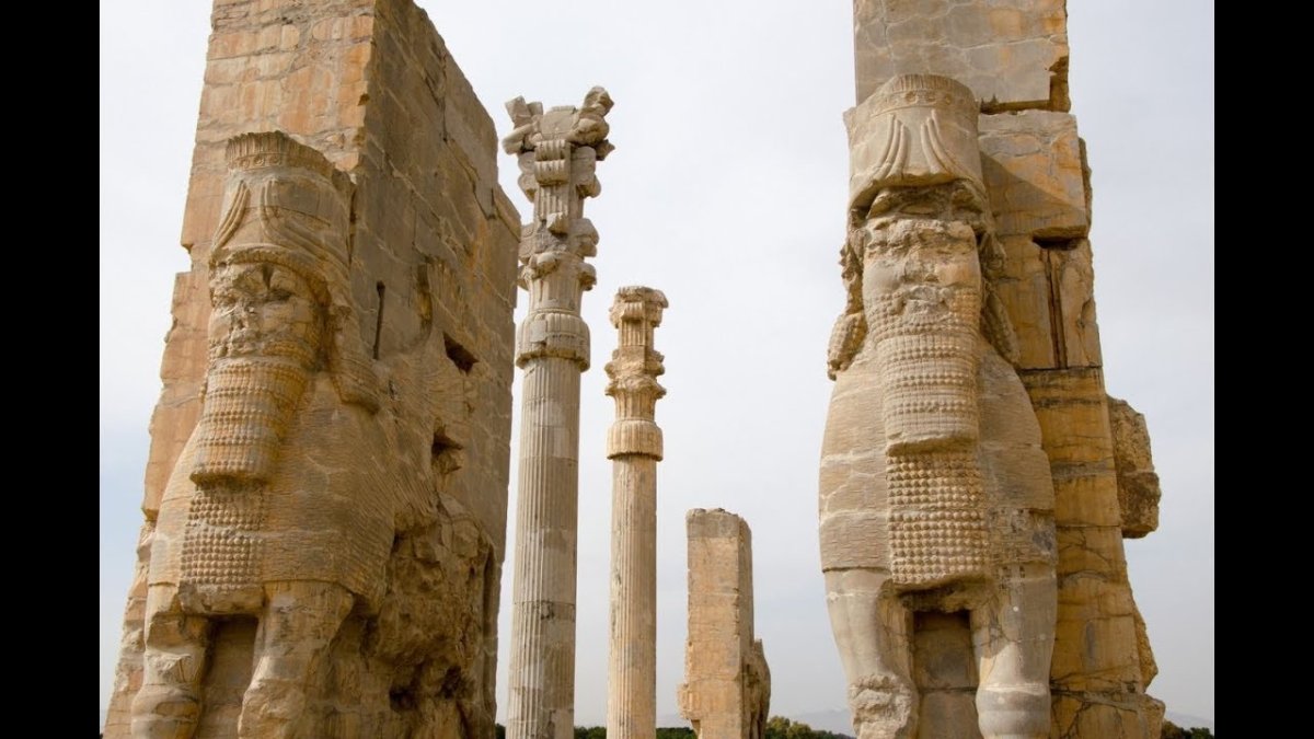 Дворец царя Ксеркса в Персеполе