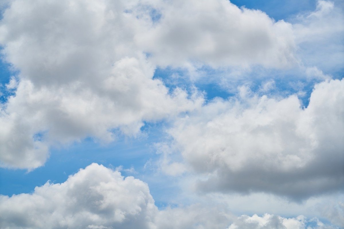 Светлое небо