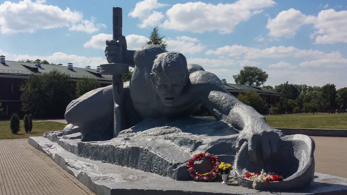 Мемориальный комплекс Брестская крепость-герой жажда