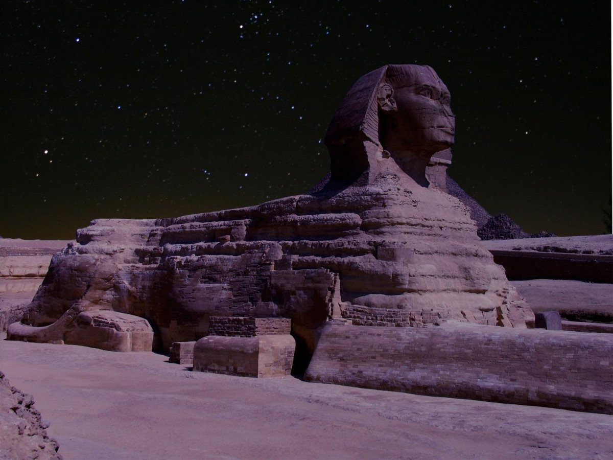 Пирамида сфинкса в Египте
