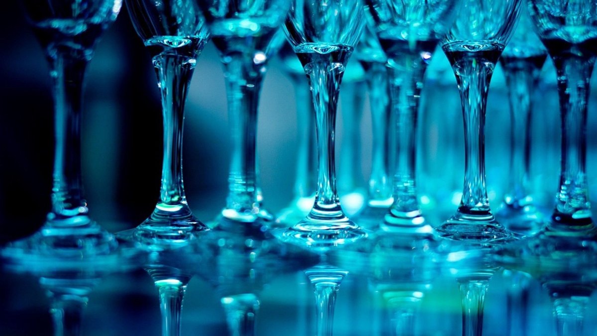 Зеркальная абстракция