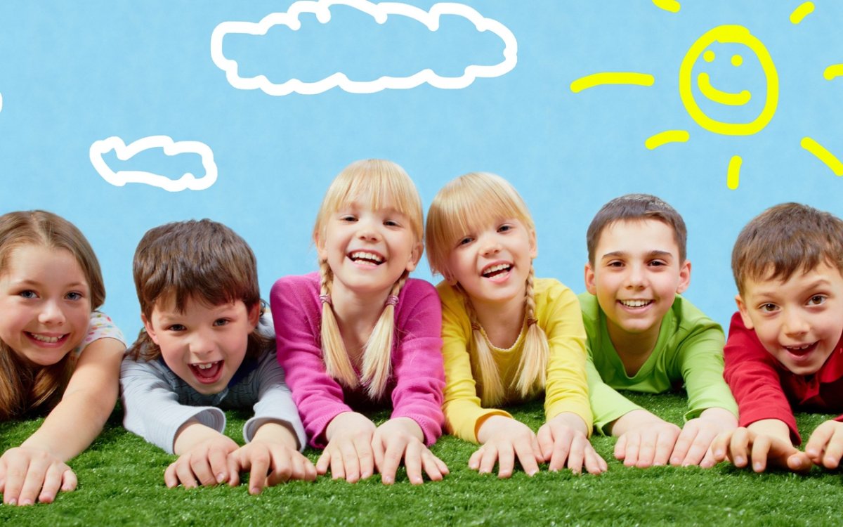 Силуэты играющих детей