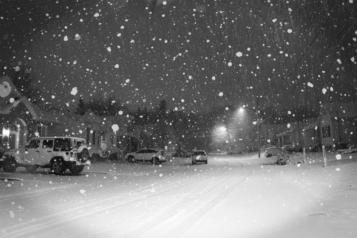 Снегопад на улице