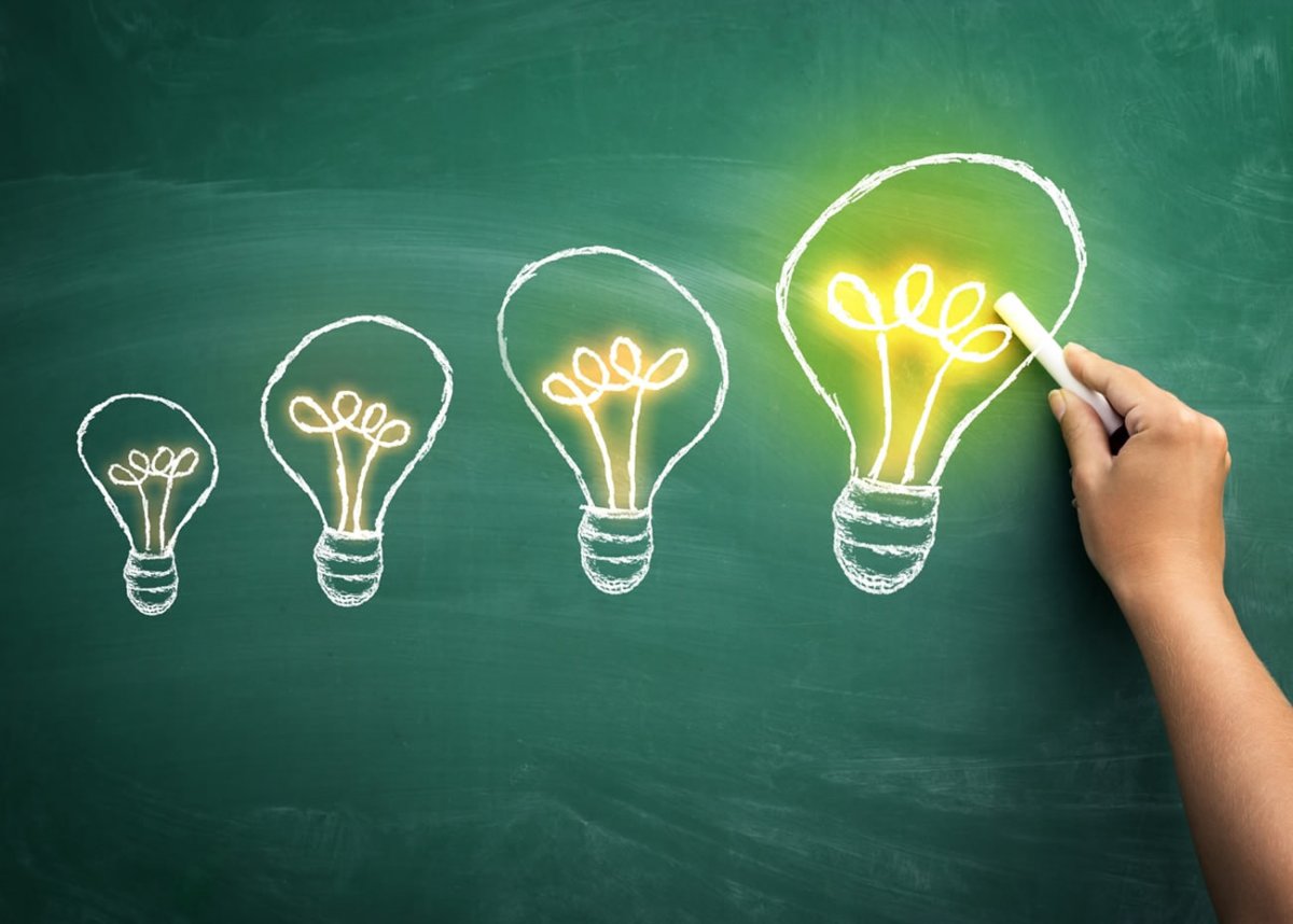 Человек с лампочкой