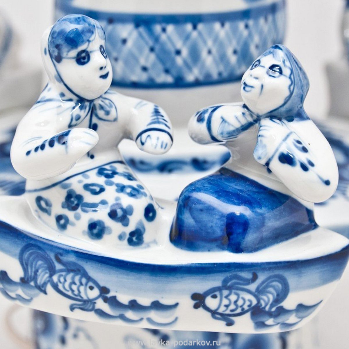 Гжель рыба кит масленка