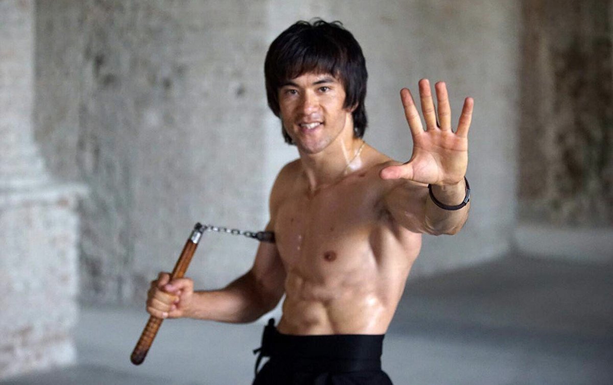 Брюс ли актер