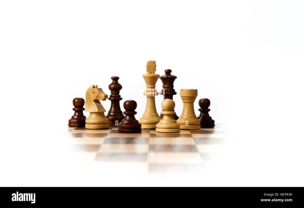 Фон с шашками и шахматами