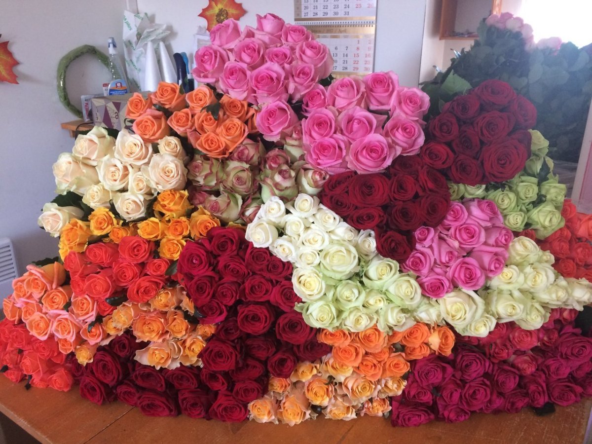 Цветы много букетов