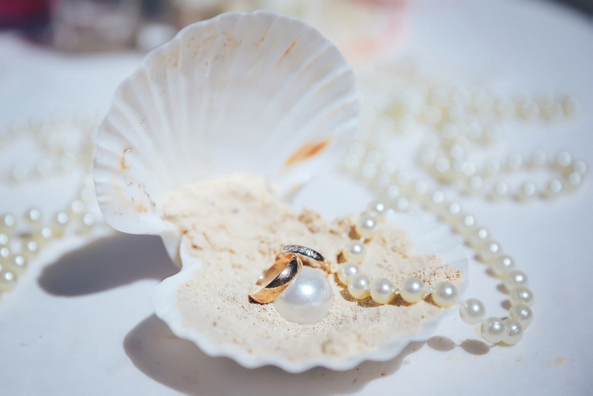 Розы и жемчуг