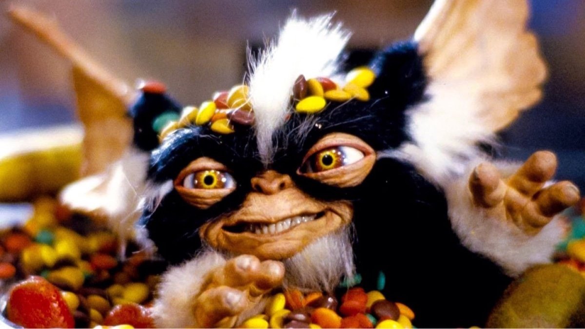 Игрушка девочка Гремлин