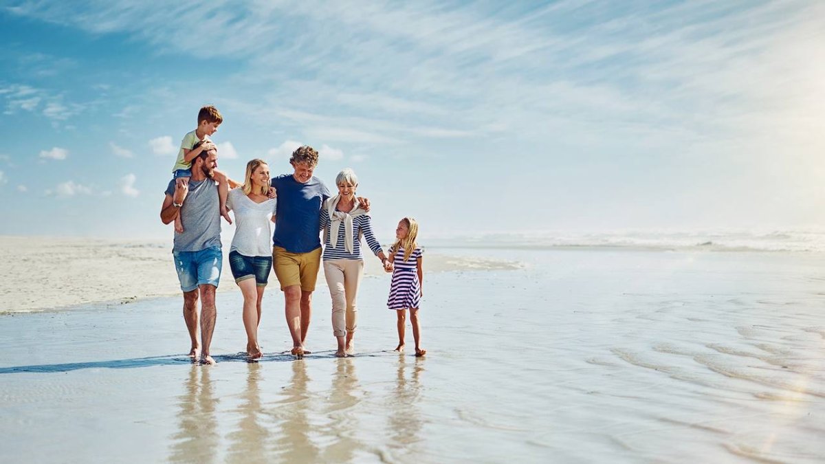 Семья на черном море