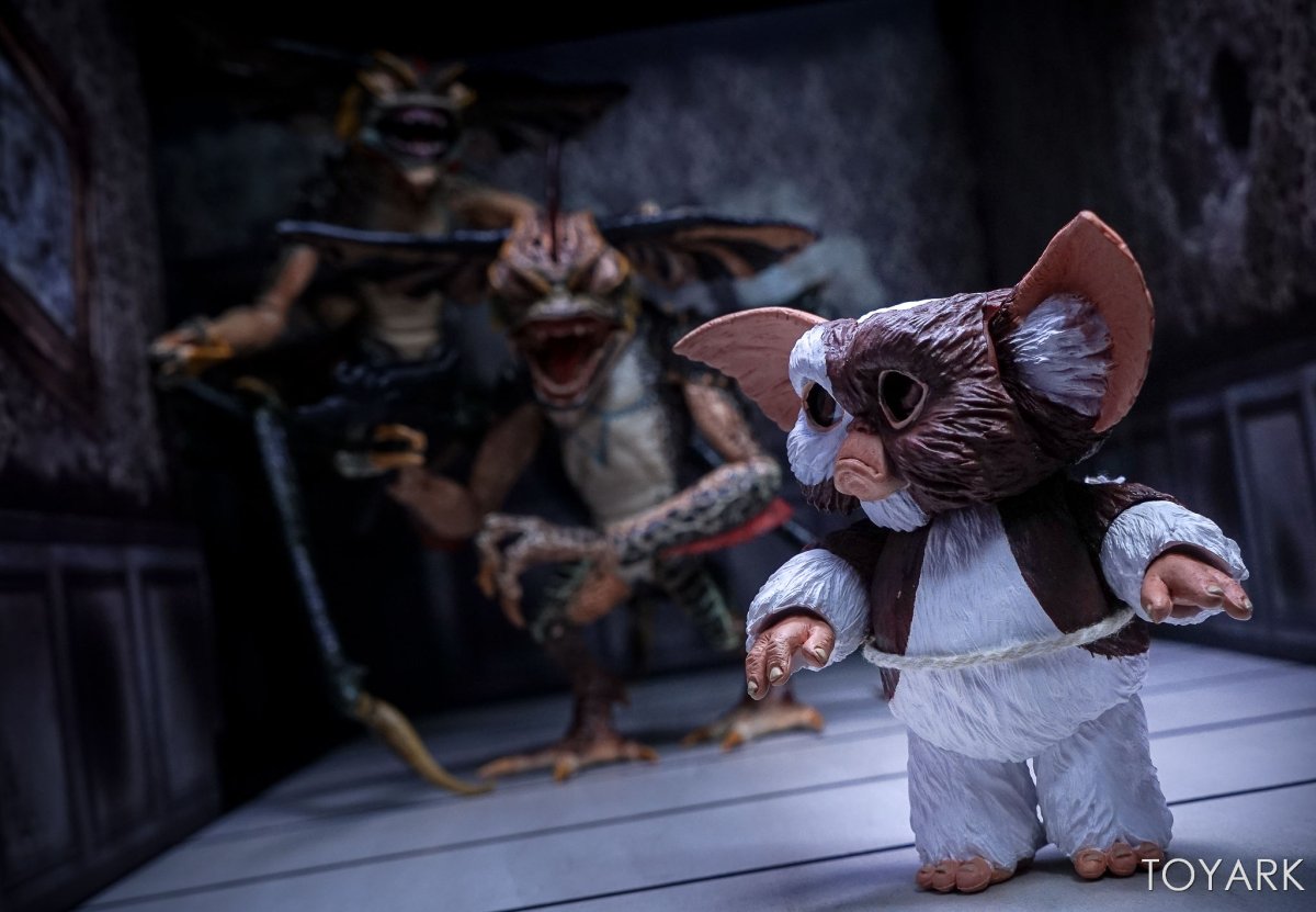 Гремлины с пивом