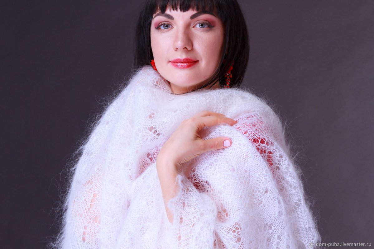 Оренбургский пуховый платок белый