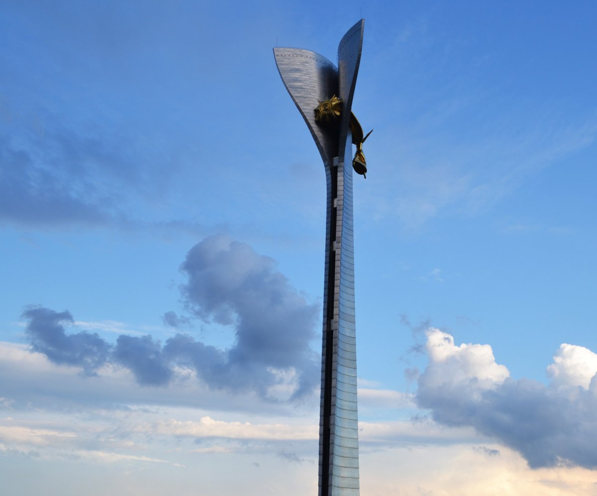 Стела «освободителям Ростова»