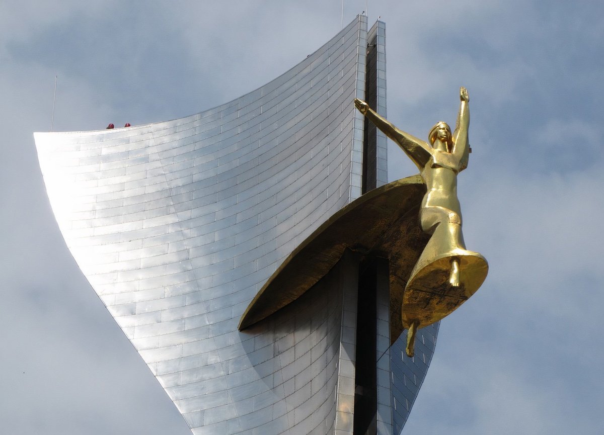 Мемориал Стелла в Ростове на Дону