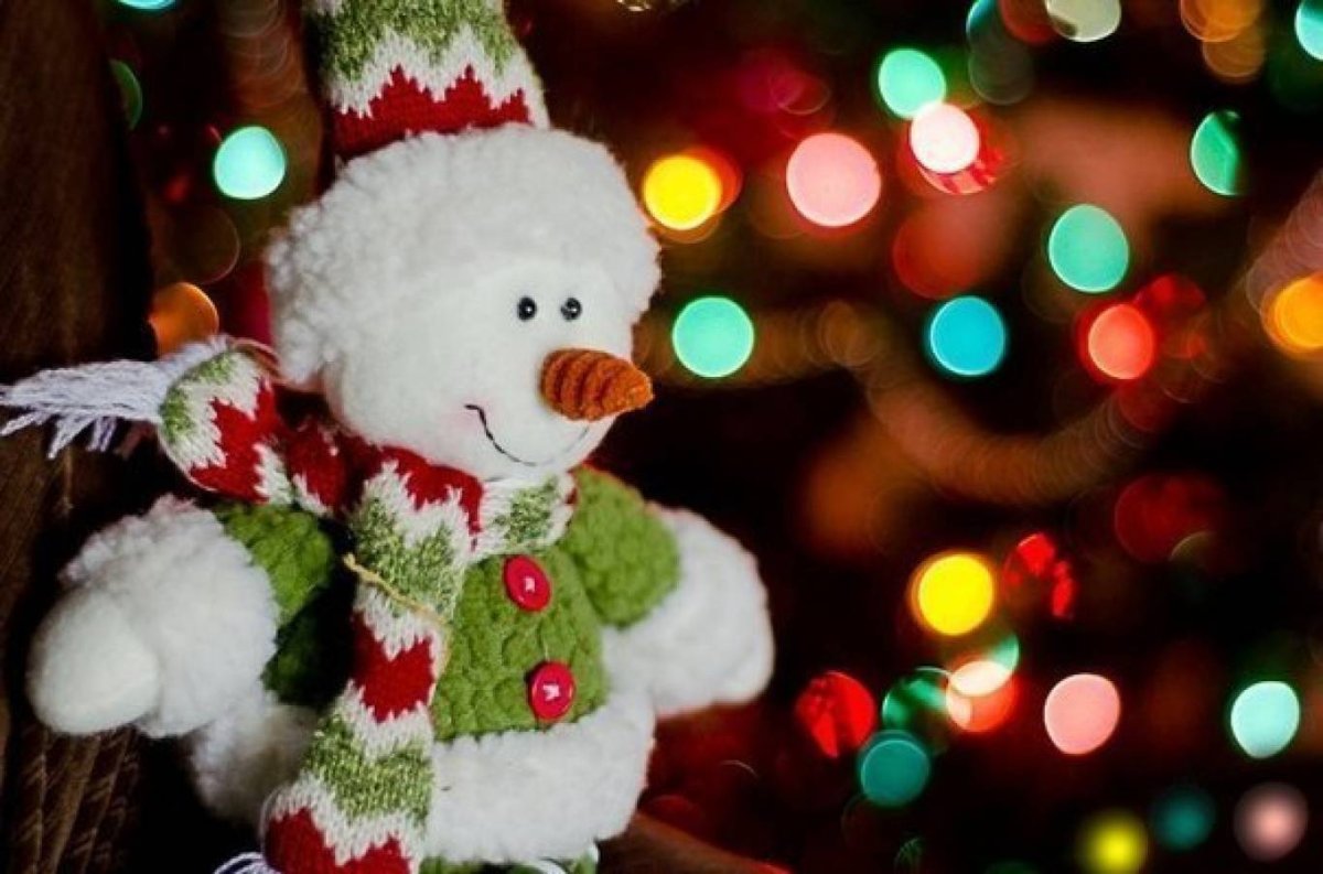 Снеговик улыбается