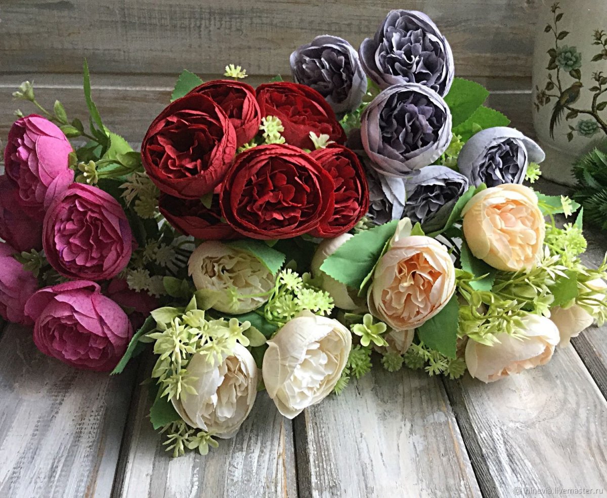 Букет пионовидных роз