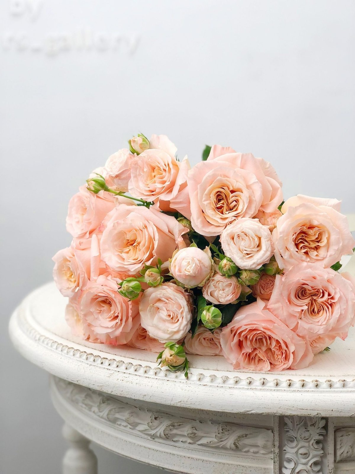 Цветы букет пионовидные розы