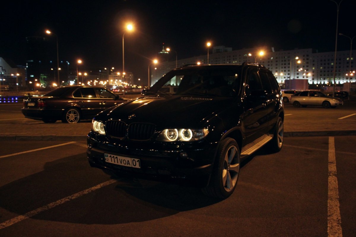 BMW x5 e53 ночью