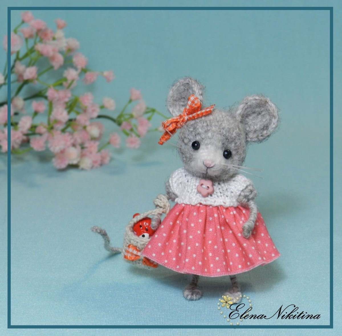 Мышка в платьице
