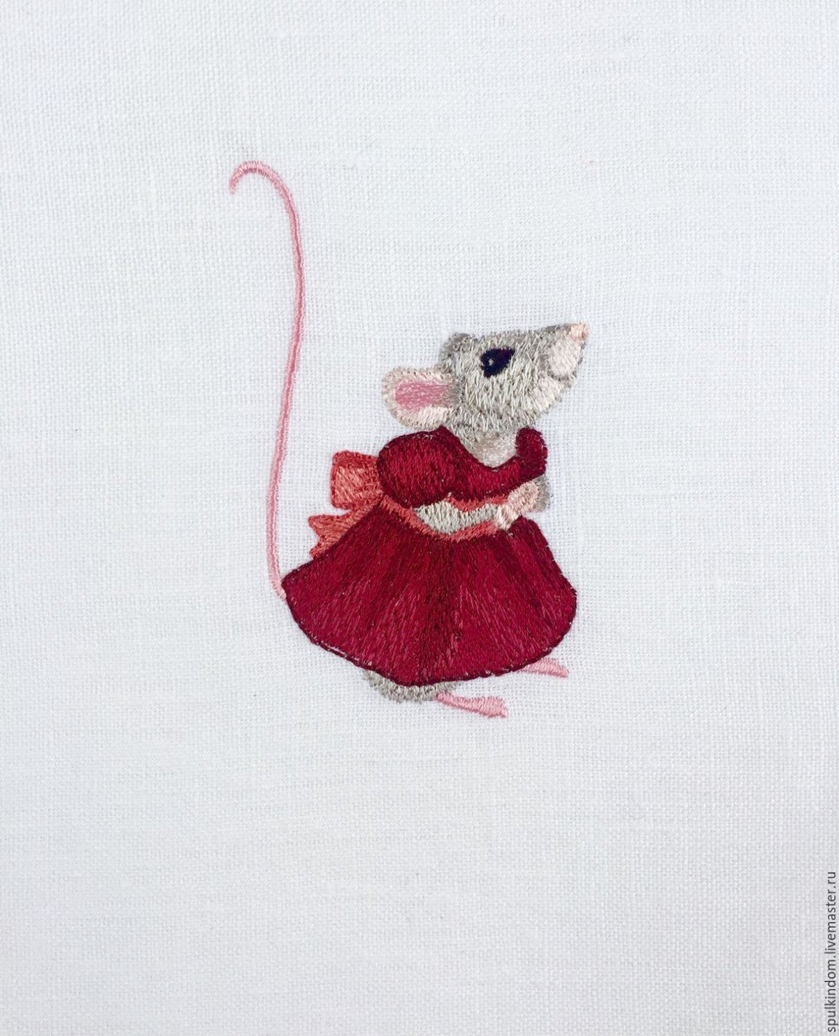 Вышивка мышка