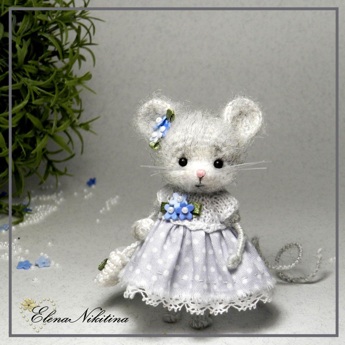 Мышка в платье