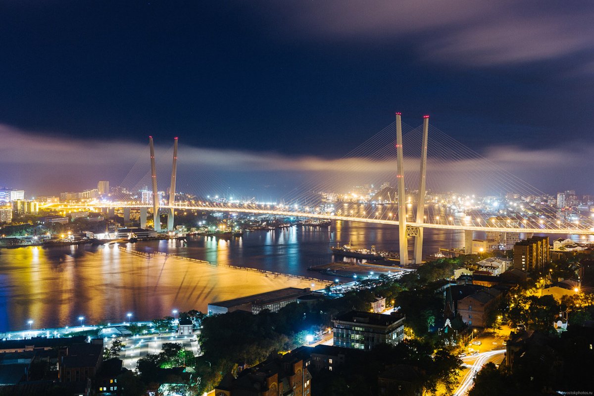 Ночной Владивосток мосты