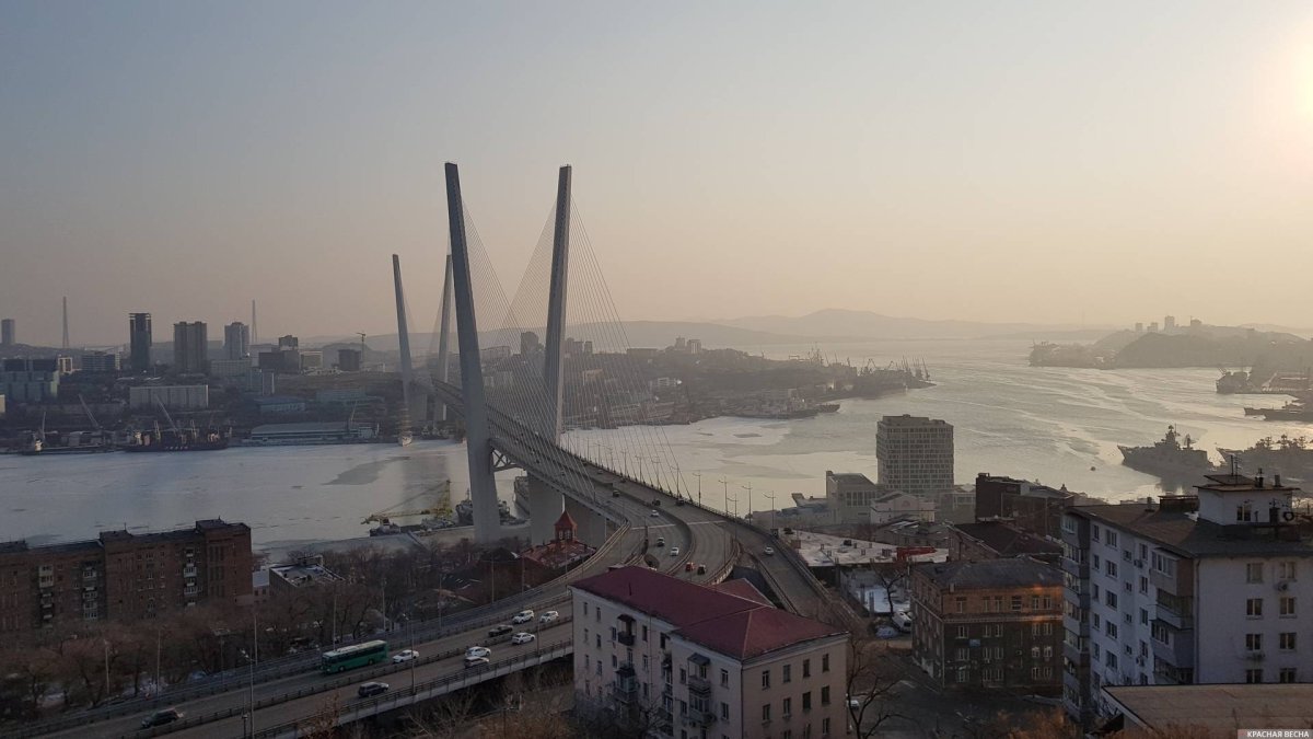 Казанский мост Владивосток
