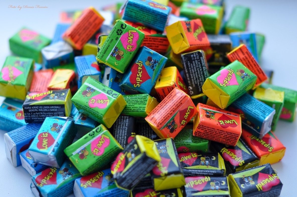 Много жвачек