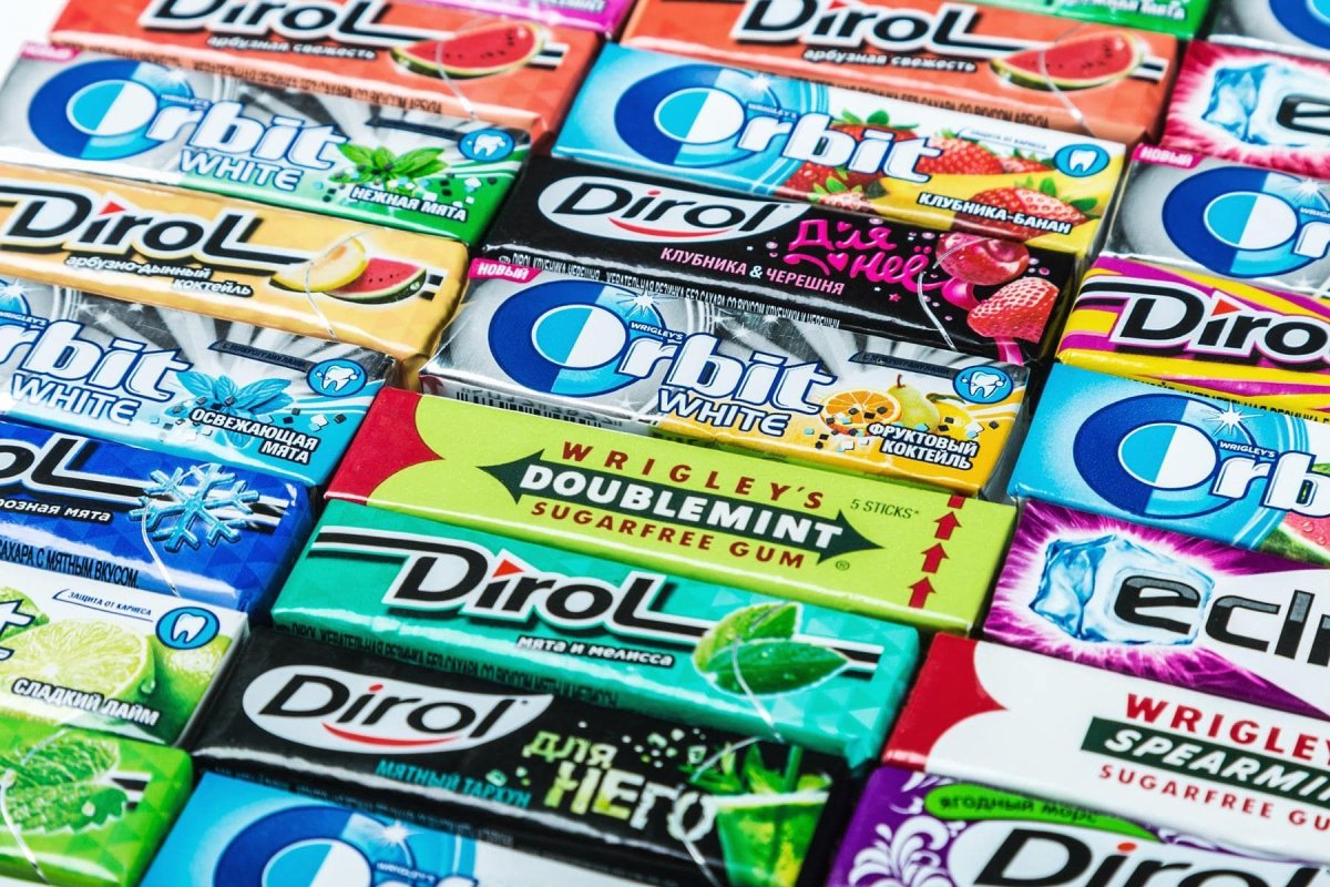 Жевательная резинка "дирол" в асс-те 14гр.