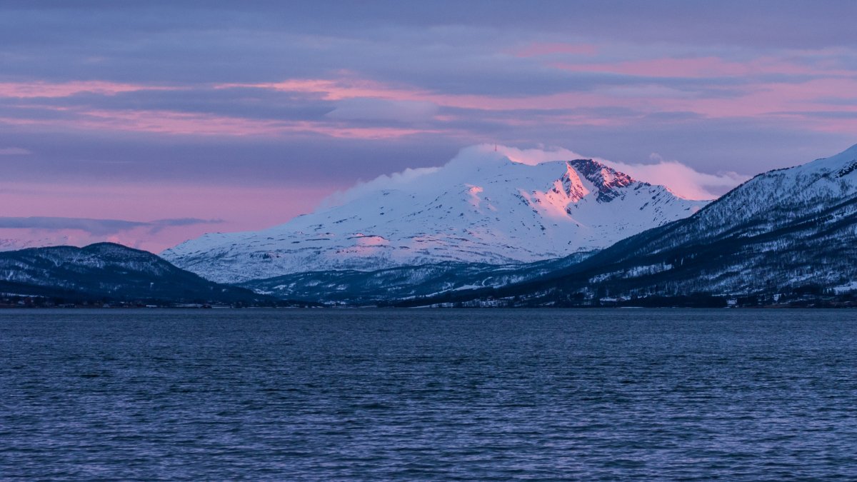 Телецкое озеро Алтай зимой