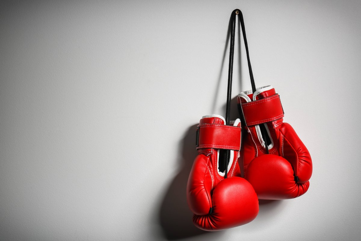 Муай Тай на белом фоне