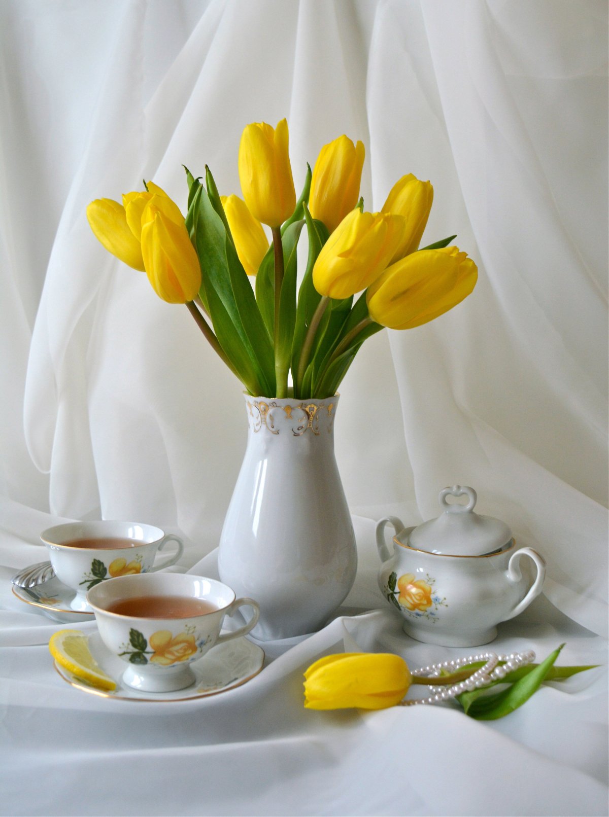 Весенний натюрморт