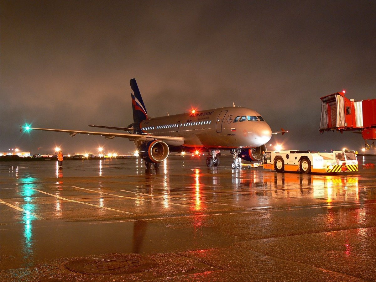 Аэропорт Шереметьево самолеты