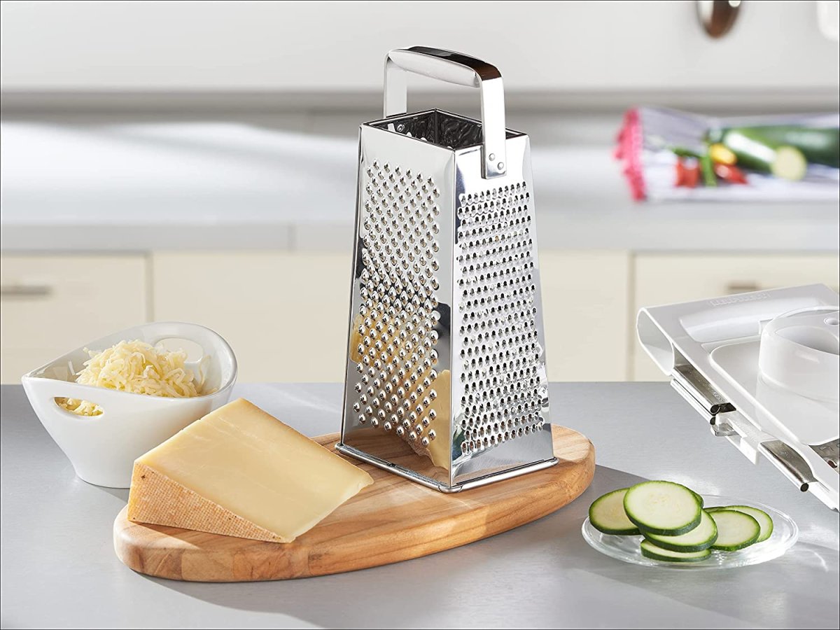 Сыр и терка вектор