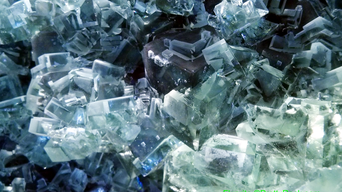 Фон камни минералы