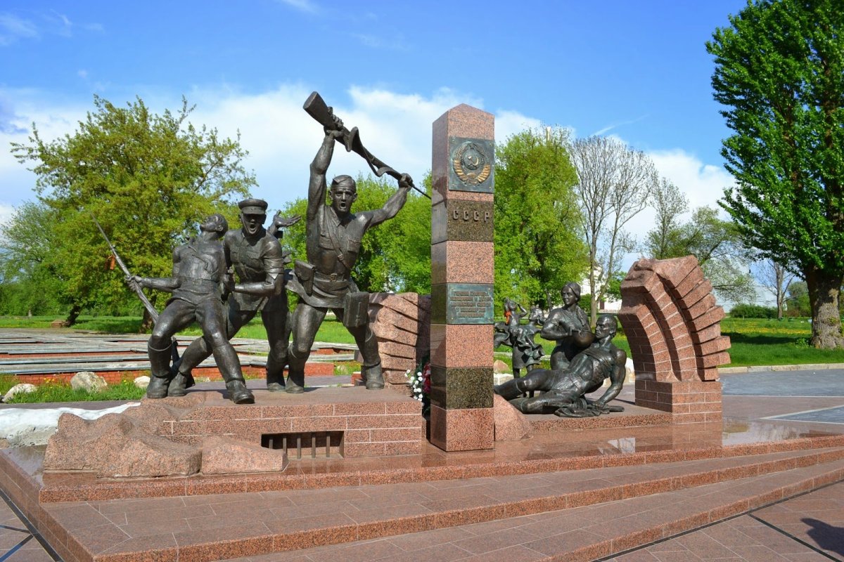Памятник в Белоруссии Брест
