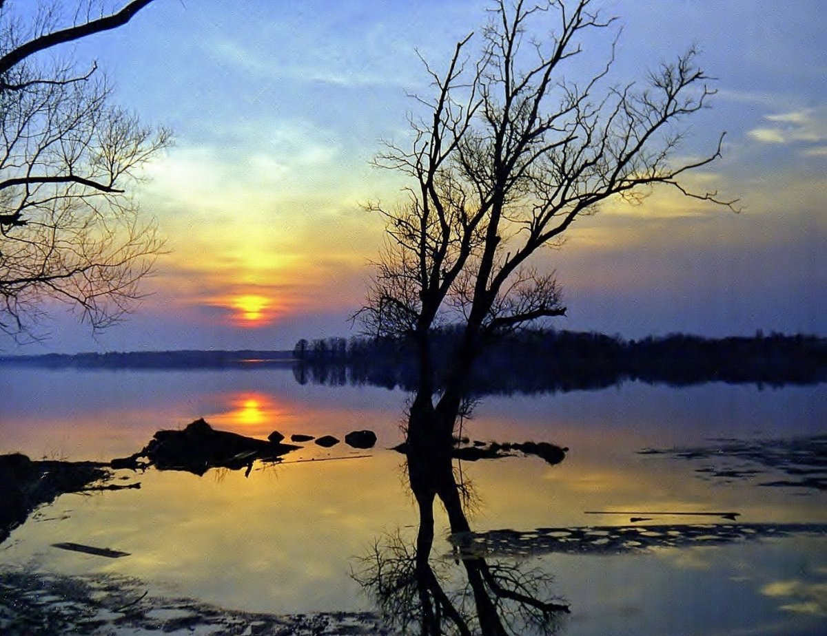 Вечер над озером